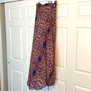 Multicolor printed maxi skirt